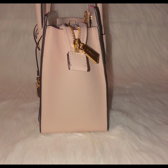 NWT Michael Kors Med Woven”Mercer Studio”Crossbody - Picture 3 of 8